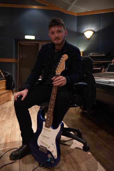 Jonny Ball guitar teacher